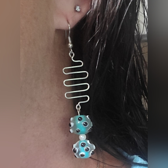 Fun handmade earrings - Picture 2 of 2